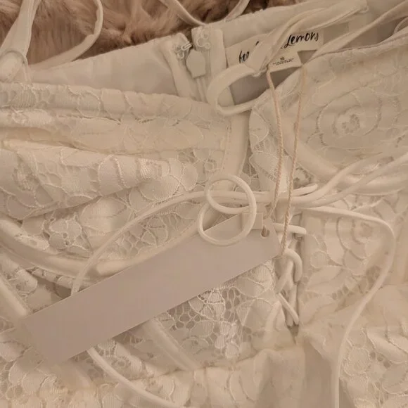 BNWT never worn! For Love & Lemons Lily Bridal Gown - Picture 5 of 6